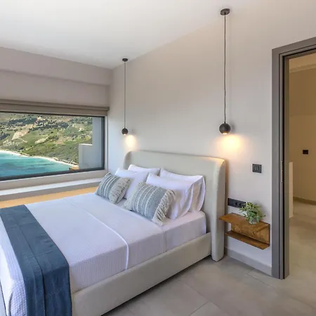 Daire Atheras - Lassu Retreat Zóla